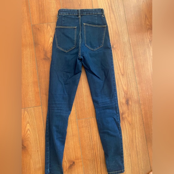 Jean Zara - Picture 3 of 3